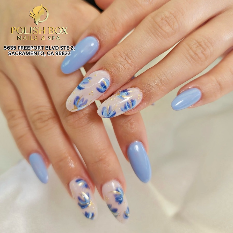 Trending July Nail Ideas